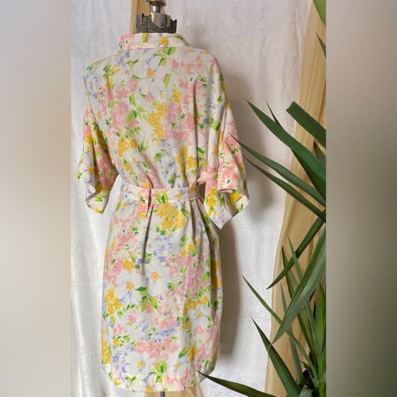 Handmade, Up-cycled Kimono - Picture 4 of 5